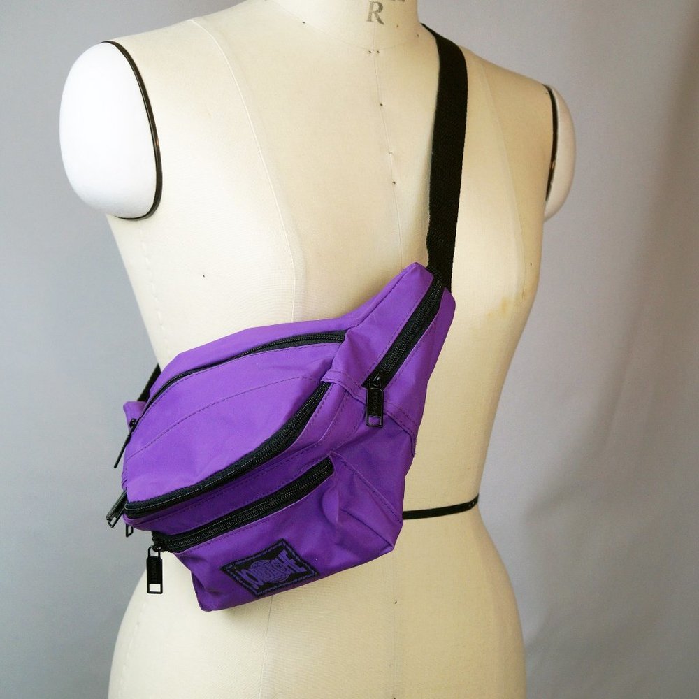 VTG Jordache Purple Multi Pocket Fanny Pack